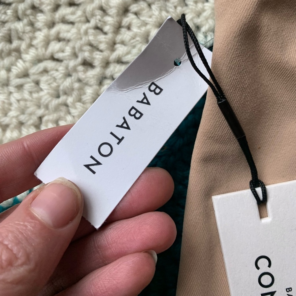 Babaton Contour V-Neck Bodysuit in Soft Tan - Picture 3 of 13
